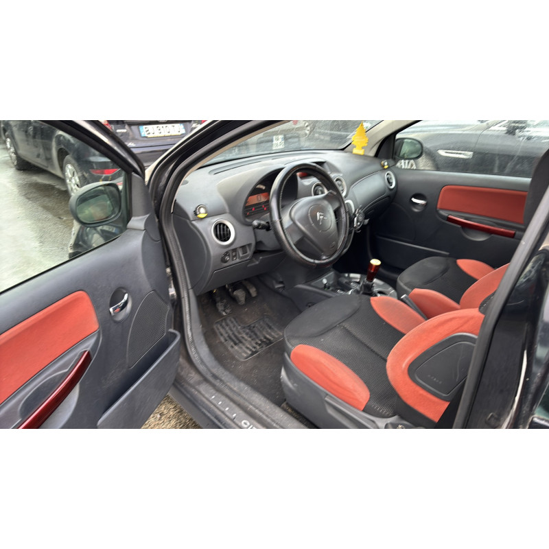 Porte avant gauche CITROEN C2 Photo n°16