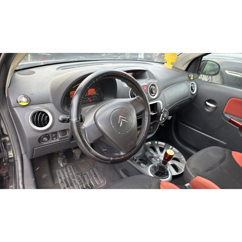 Porte avant gauche CITROEN C2 Photo n°20