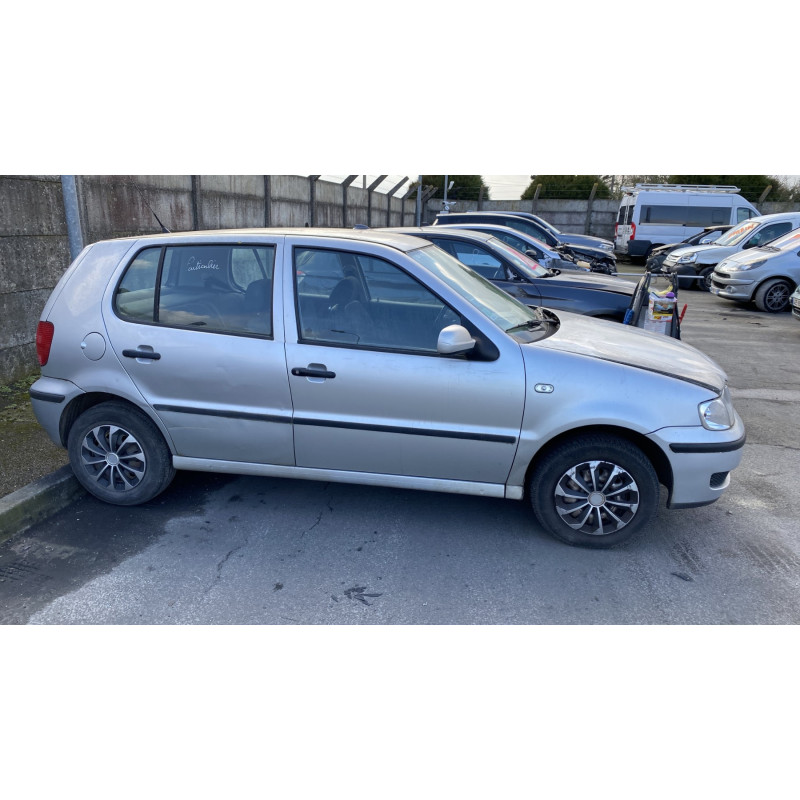 Pare choc arriere VOLKSWAGEN POLO 3 Photo n°13