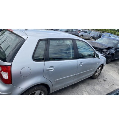 Serrure avant droit VOLKSWAGEN POLO 4