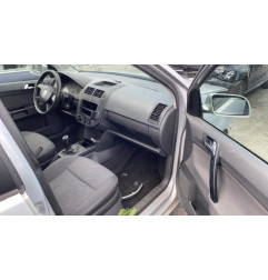 Serrure avant droit VOLKSWAGEN POLO 4