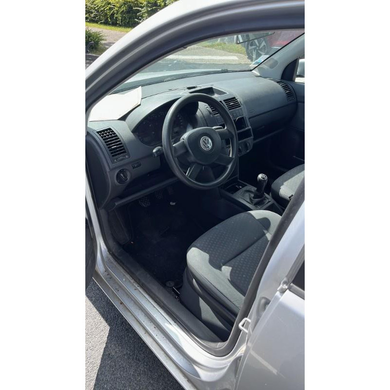 Serrure avant droit VOLKSWAGEN POLO 4 Photo n°19