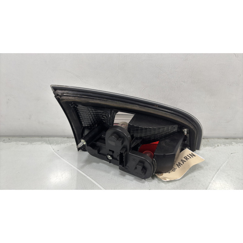 Feu arriere secondaire droit (feux) FORD S-MAX 1 Photo n°3
