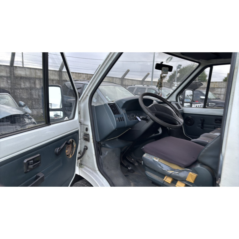 Custode avant droit (porte) RENAULT TRAFIC 1 Photo n°13
