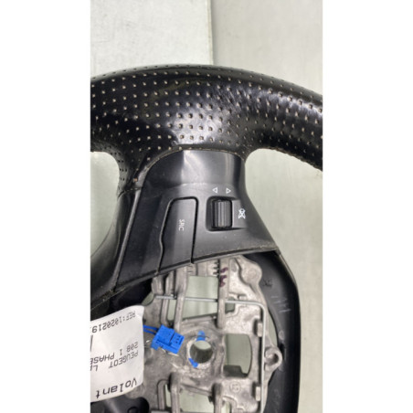 Volant PEUGEOT 208 1