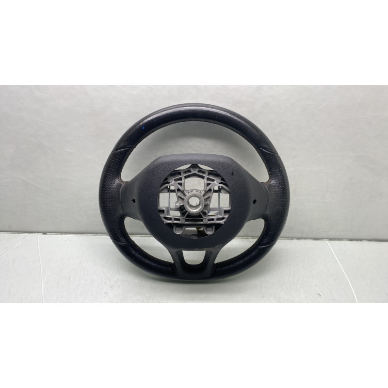 Volant PEUGEOT 208 1 Photo n°6