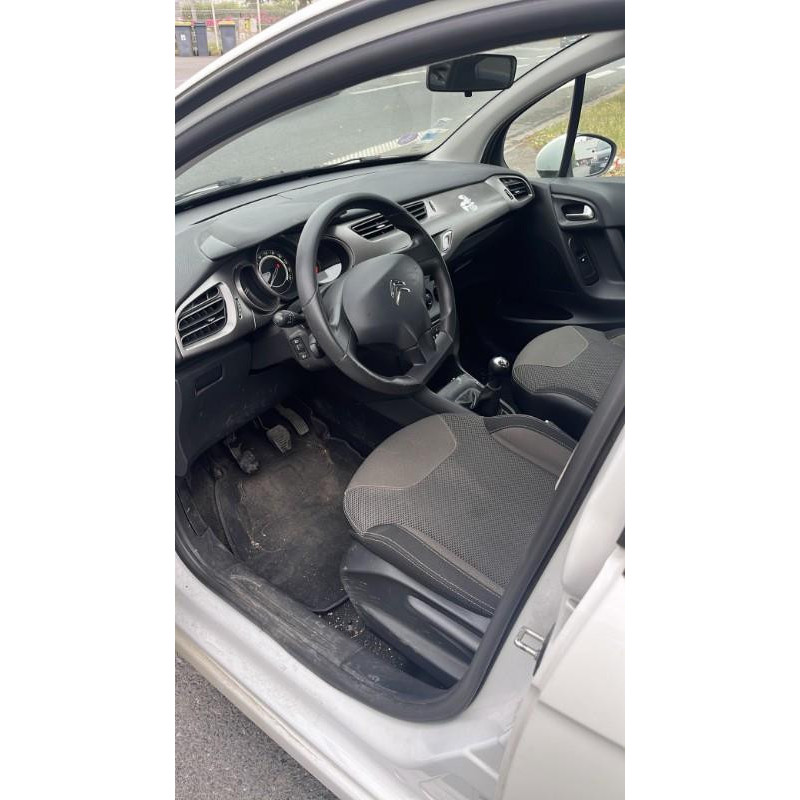 Poignee interieur arriere gauche CITROEN C3 2 Photo n°17