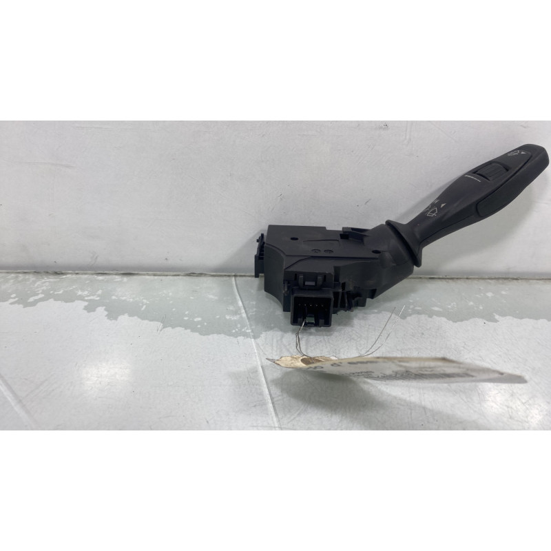 Commodo d'essuie glaces FORD FIESTA 6 Photo n°4