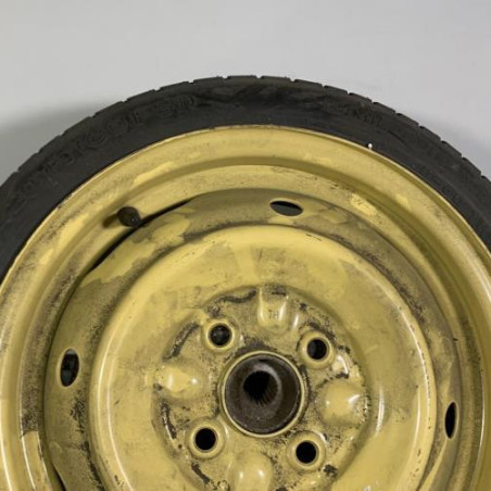 Panier roue de secours TOYOTA YARIS 1