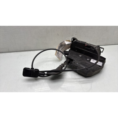 Serrure arriere droit RENAULT CLIO 4