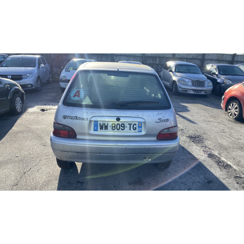 Pare choc arriere CITROEN SAXO Photo n°11