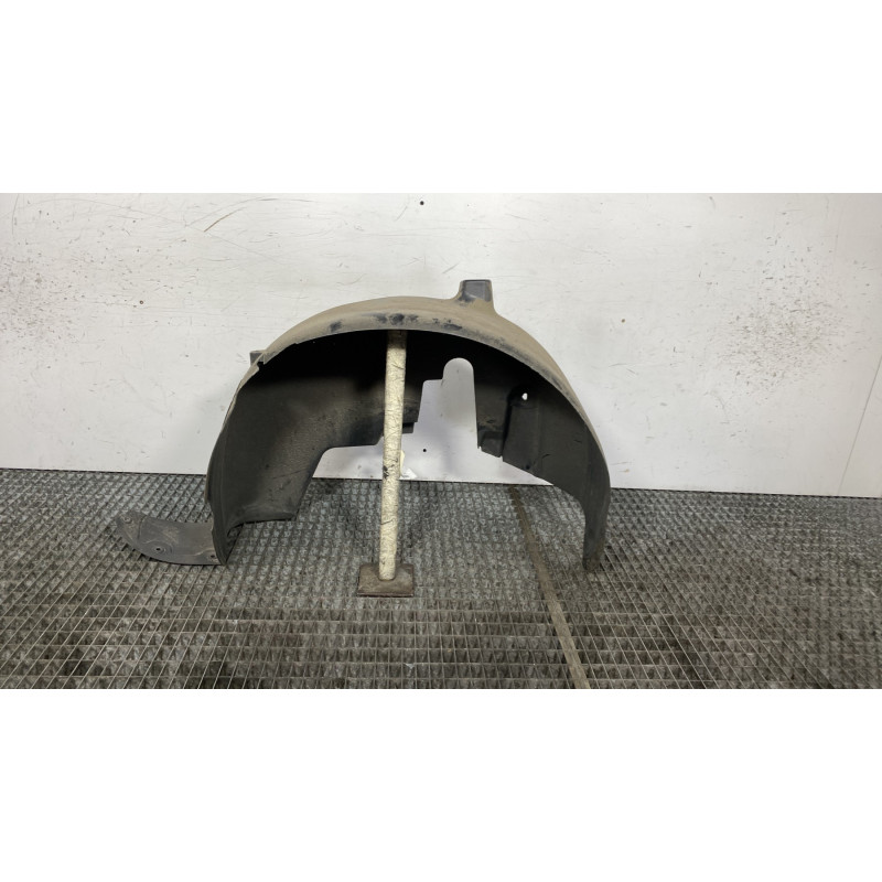 Pare boue arriere droit CITROEN C4 CACTUS Photo n°2