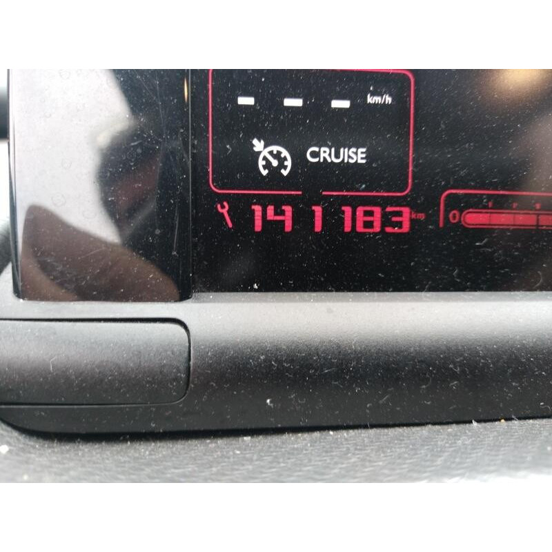 Pare boue arriere gauche CITROEN C4 CACTUS Photo n°7