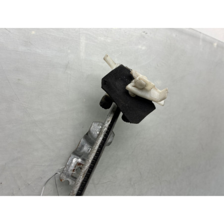 Leve vitre electrique avant droit RENAULT CLIO 1