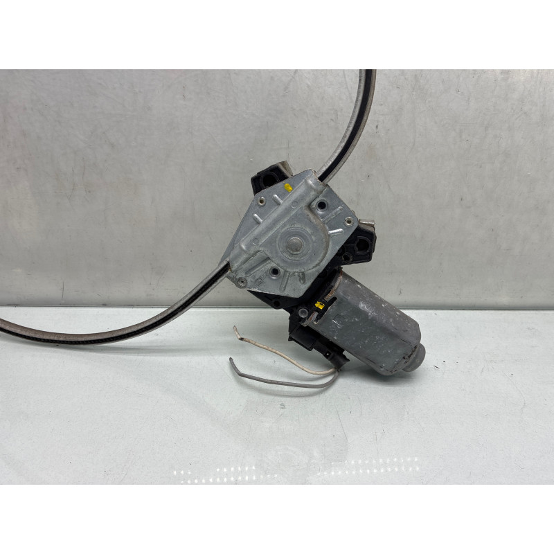 Leve vitre electrique avant droit RENAULT CLIO 1 Photo n°3