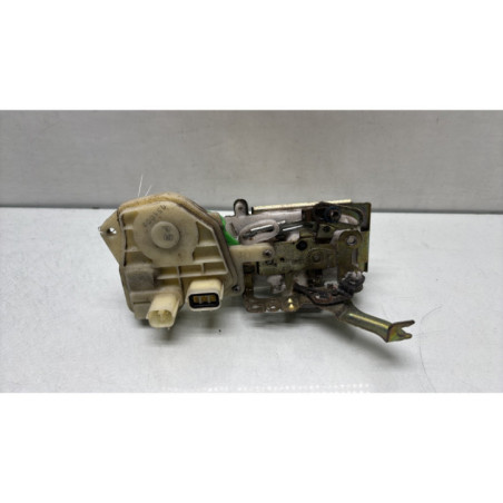 Serrure avant droit HONDA CIVIC 7