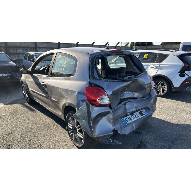 Pretensionneur de ceinture avant droit RENAULT CLIO 3 Photo n°8