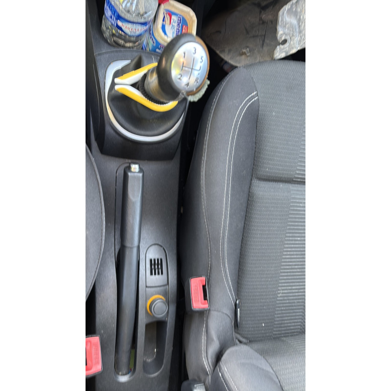 Pretensionneur de ceinture avant droit RENAULT CLIO 3 Photo n°17