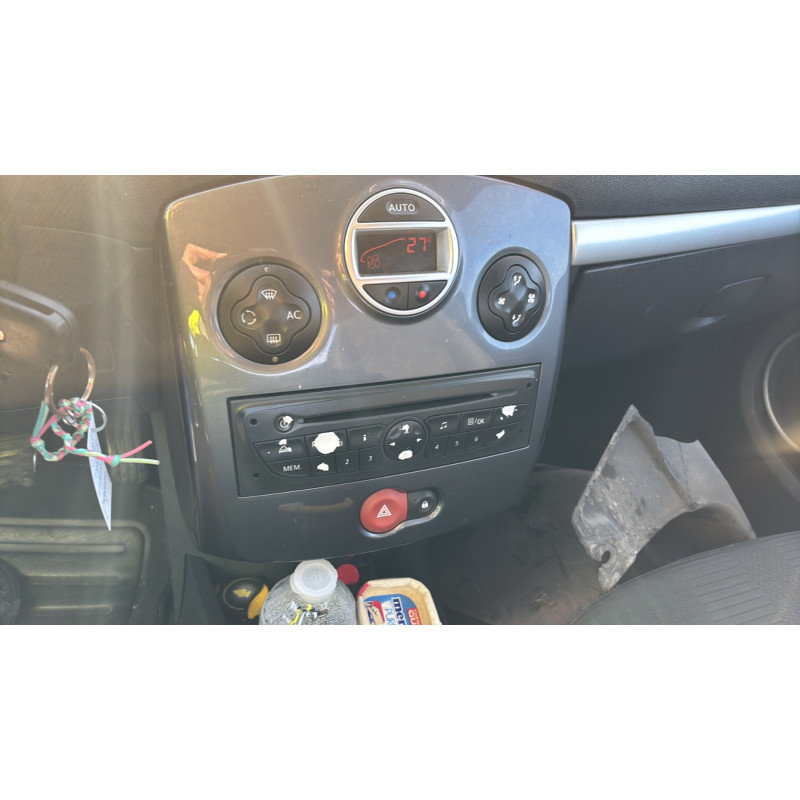 Pretensionneur de ceinture avant droit RENAULT CLIO 3 Photo n°18