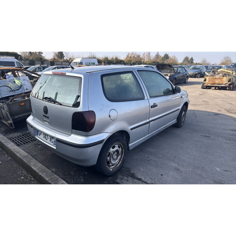 Pare choc arriere VOLKSWAGEN POLO 3 Photo n°9
