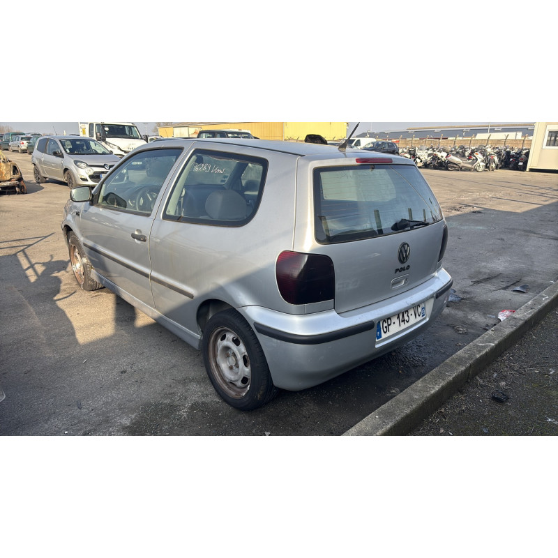 Pare choc arriere VOLKSWAGEN POLO 3 Photo n°10