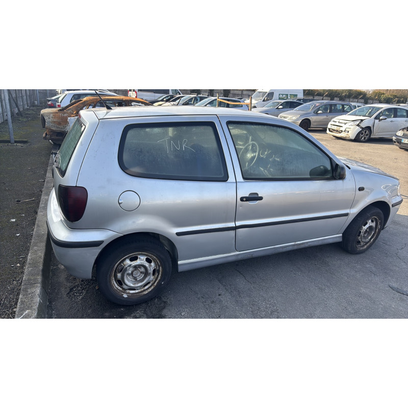 Pare choc arriere VOLKSWAGEN POLO 3 Photo n°13