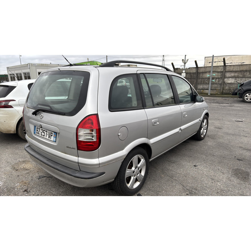 Feu arriere principal droit (feux) OPEL ZAFIRA A Photo n°8