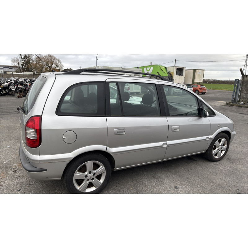 Feu arriere principal droit (feux) OPEL ZAFIRA A Photo n°11