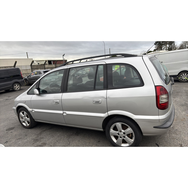Feu arriere principal droit (feux) OPEL ZAFIRA A Photo n°12