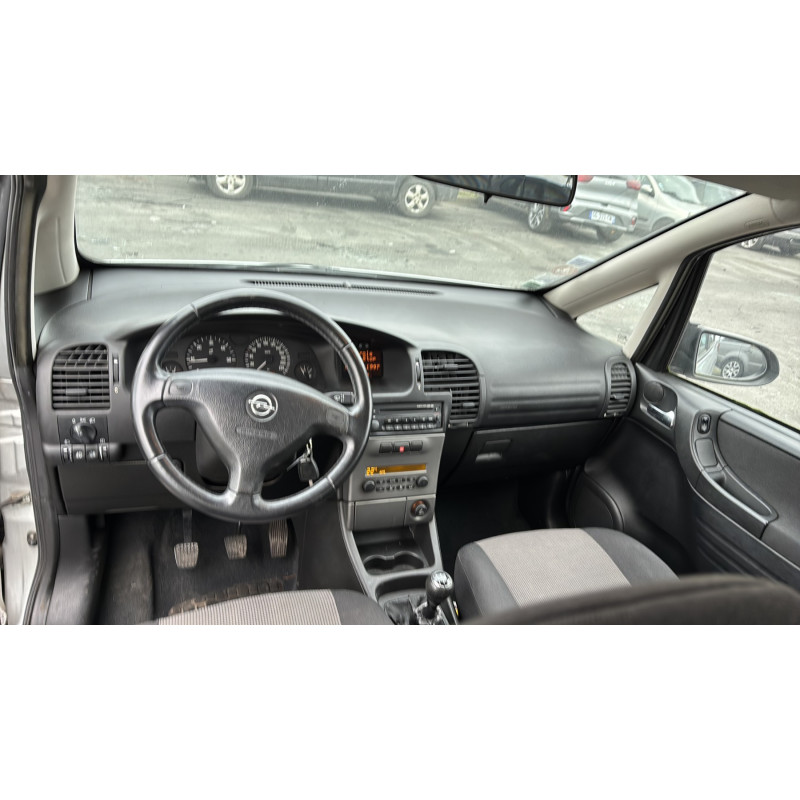 Feu arriere principal droit (feux) OPEL ZAFIRA A Photo n°17