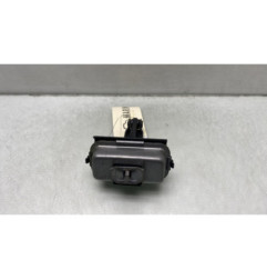 Arret de porte avant gauche PEUGEOT 208 1