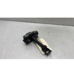 Arret de porte avant gauche PEUGEOT 208 1