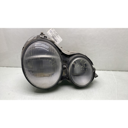 Optique avant principal droit (feux)(phare) MERCEDES CLASSE E 210 Photo n°1