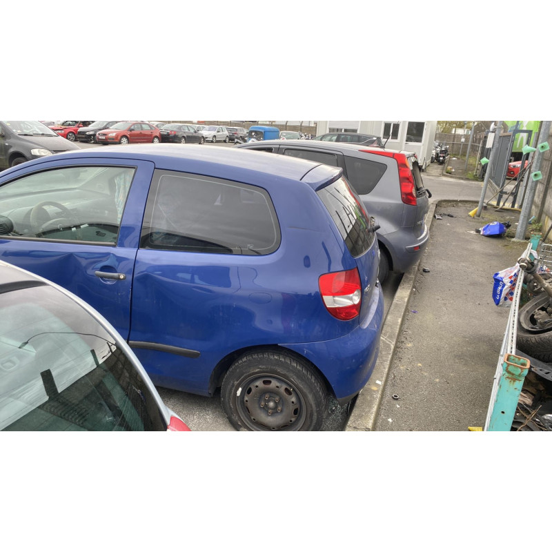 Serrure avant droit VOLKSWAGEN FOX Photo n°19