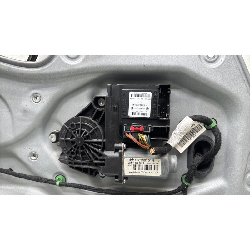 Leve vitre electrique avant gauche VOLKSWAGEN TOURAN 1 Photo n°4
