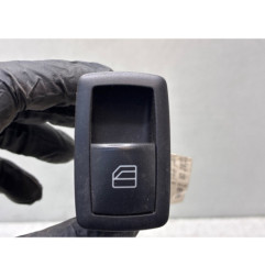 Interrupteur de leve vitre avant droit MERCEDES CLASSE B 245