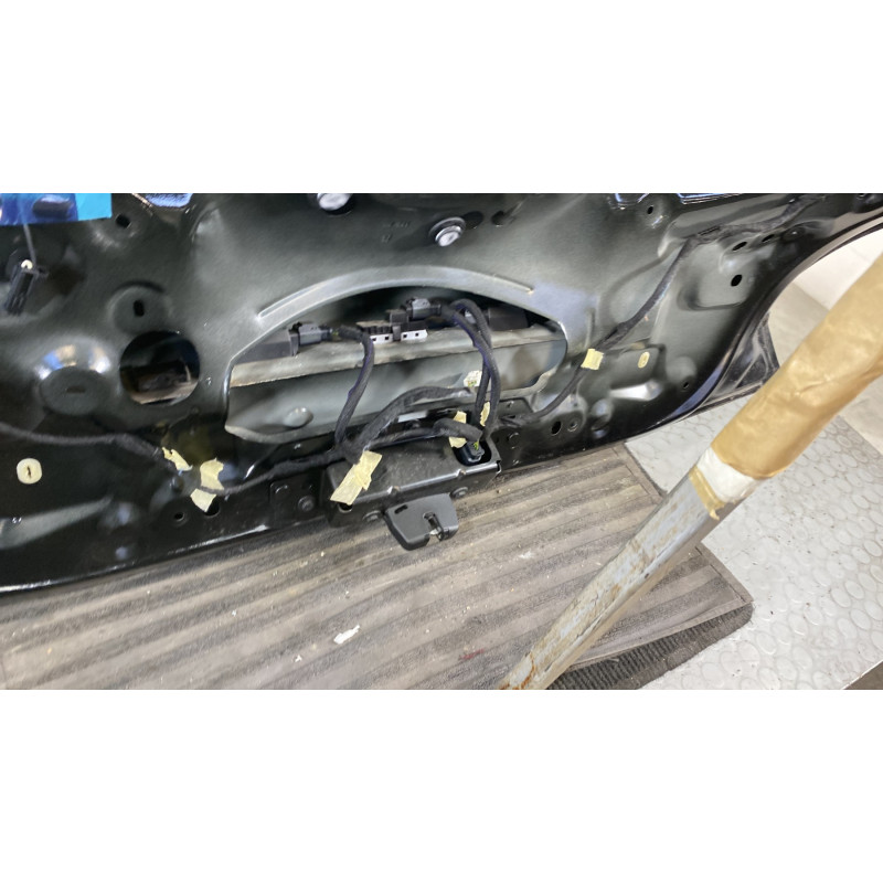 Malle/Hayon arriere PEUGEOT 208 1 Photo n°10