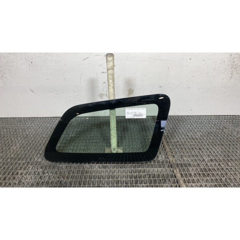 Custode arriere droit DACIA LOGAN MCV 2 Photo n°1