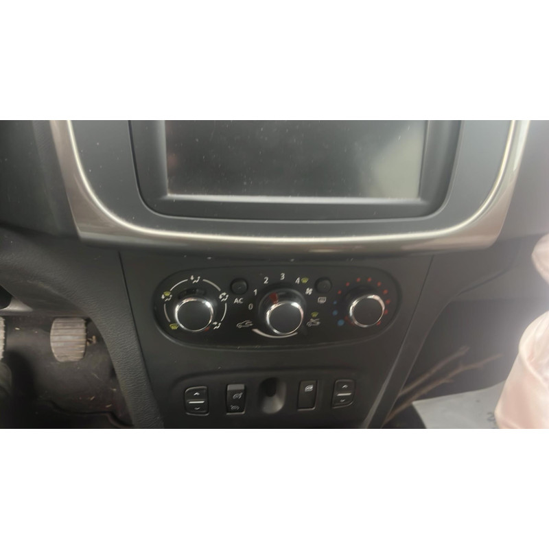 Attache ceinture arriere gauche DACIA LOGAN MCV 2 Photo n°7