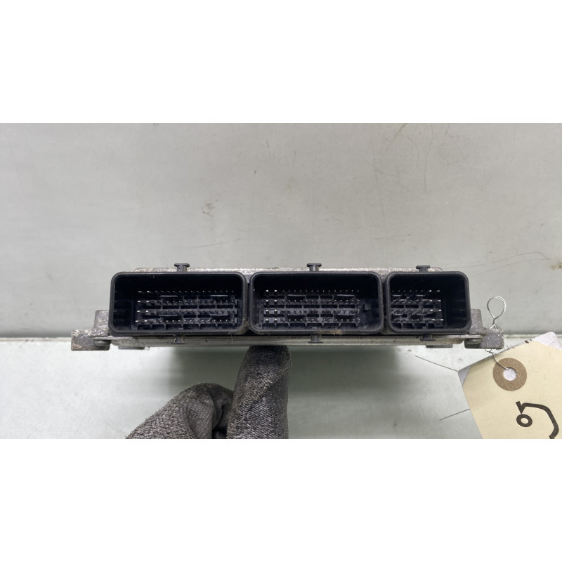 Calculateur moteur DACIA LOGAN MCV 2 Photo n°3