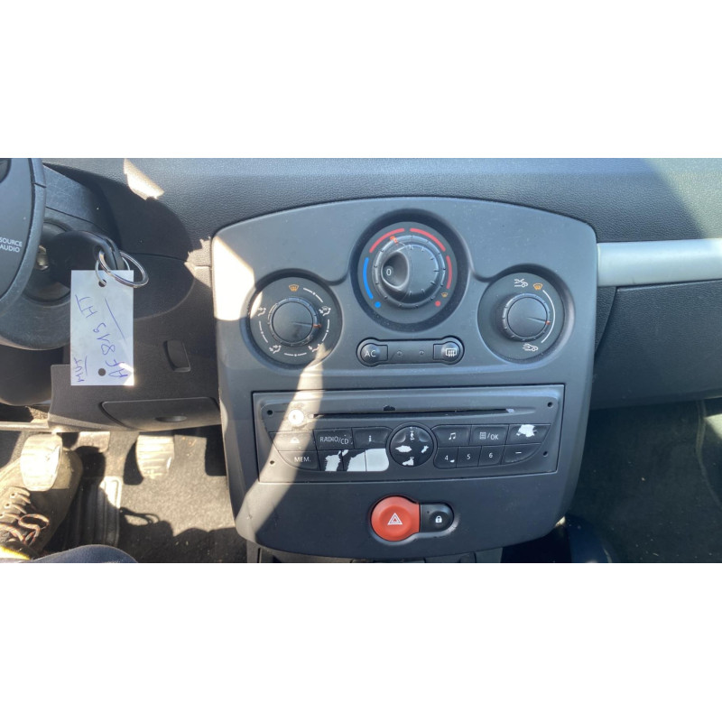 Leve vitre mecanique arriere gauche RENAULT CLIO 3 Photo n°10