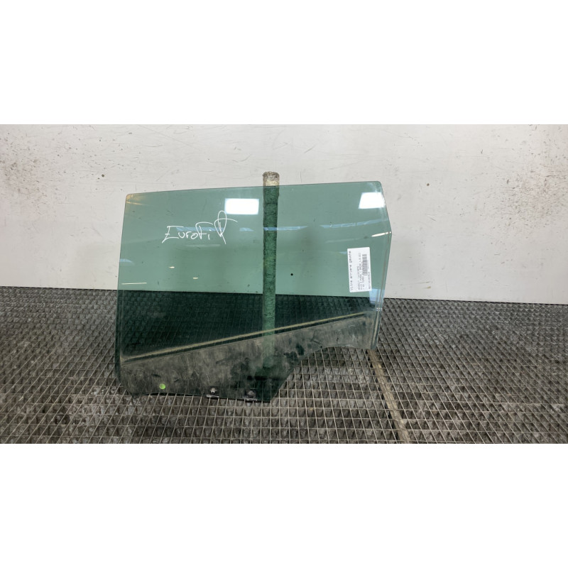 Vitre arriere gauche RENAULT CLIO 4 Photo n°1