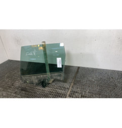 Vitre arriere gauche RENAULT CLIO 4