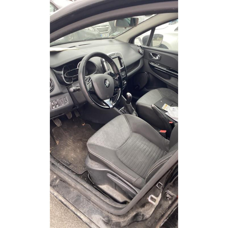 Vitre arriere gauche RENAULT CLIO 4 Photo n°7