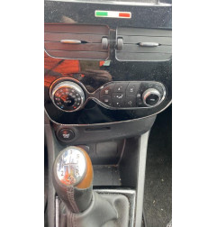 Vitre arriere gauche RENAULT CLIO 4