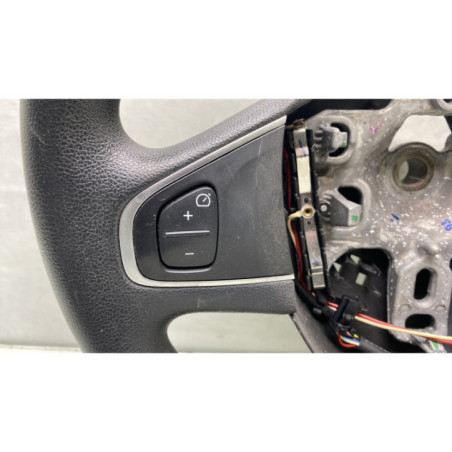 Volant RENAULT CLIO 4