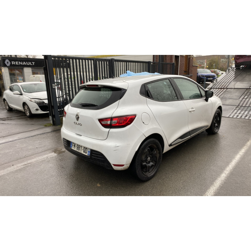 Volant RENAULT CLIO 4 Photo n°8