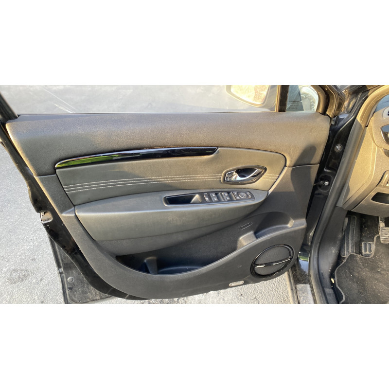 Reservoir essence RENAULT GRAND SCENIC 3 Photo n°14
