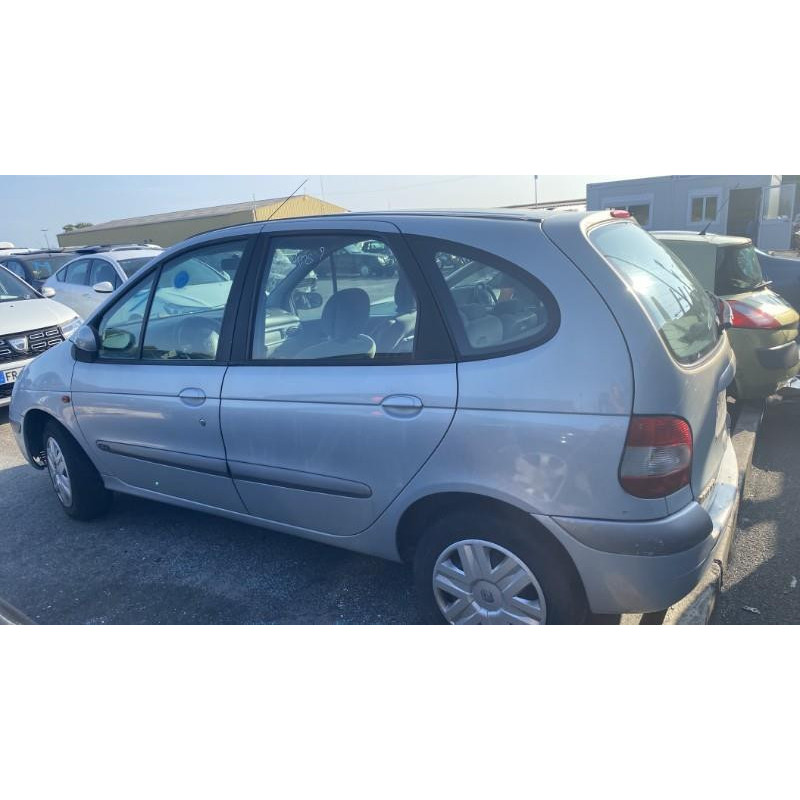 Feu arriere principal droit (feux) RENAULT SCENIC 1 Photo n°12
