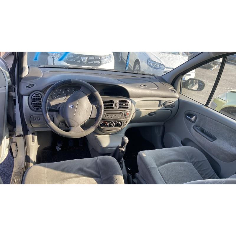 Feu arriere principal droit (feux) RENAULT SCENIC 1 Photo n°19